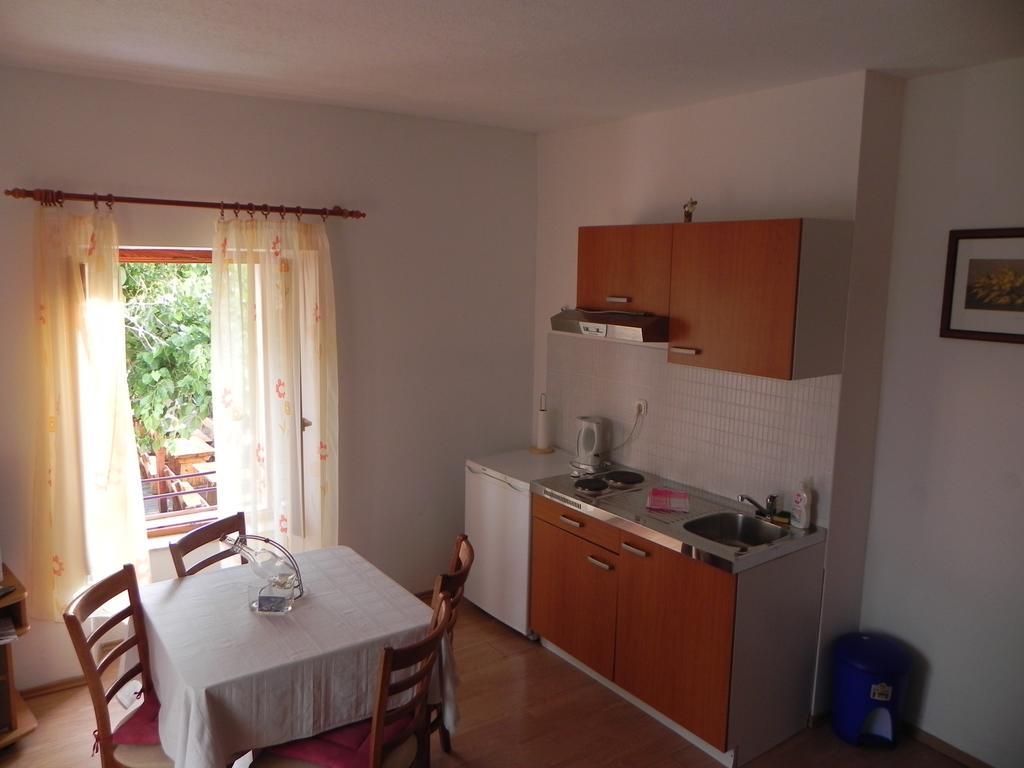 Apartments Riva Pag Town Exterior photo